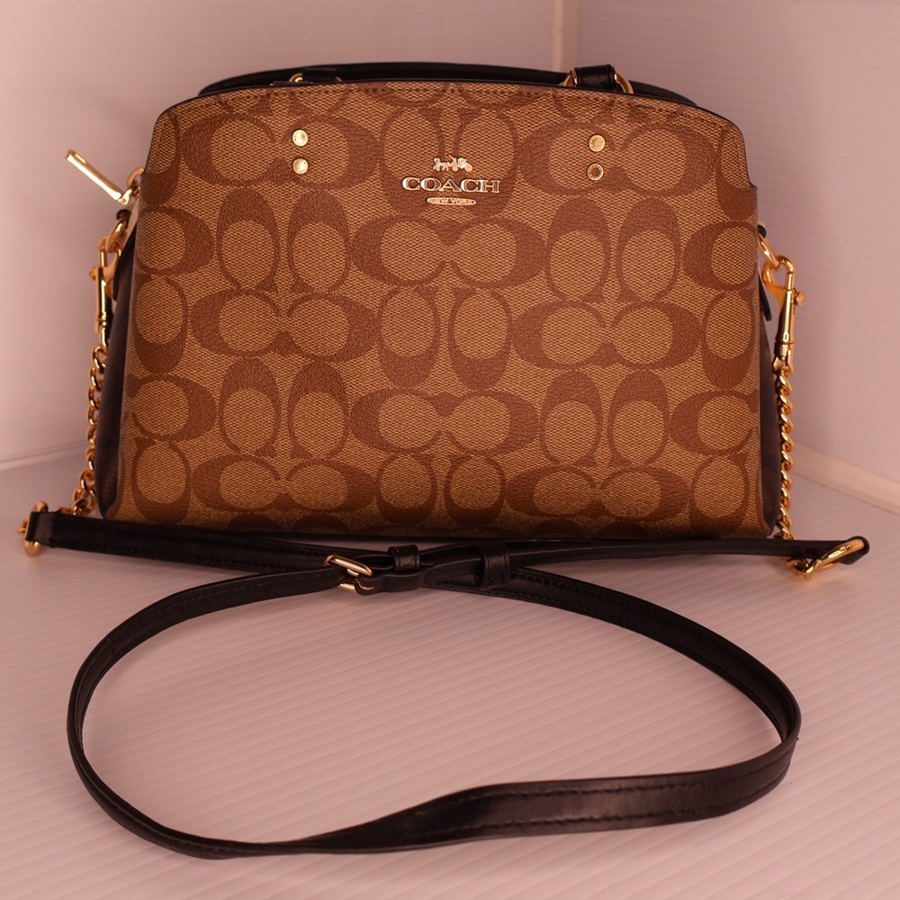 Coach Purse - Picture 5 of 6